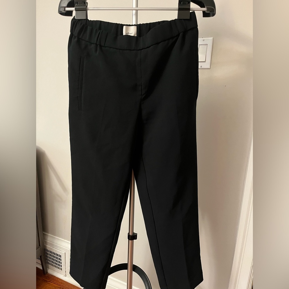 Wilfred Classic Black Apparel